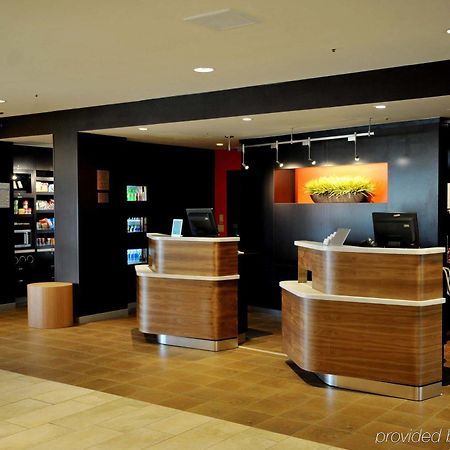 Courtyard By Marriott Dallas-Fort Worth/Бедфорд Экстерьер фото
