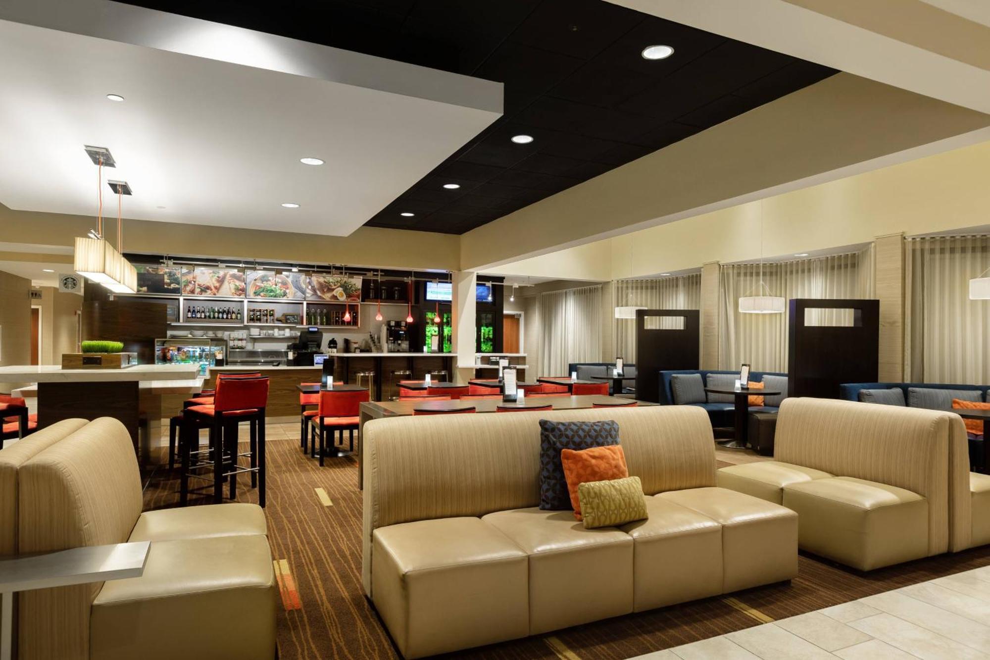 Courtyard By Marriott Dallas-Fort Worth/Бедфорд Экстерьер фото